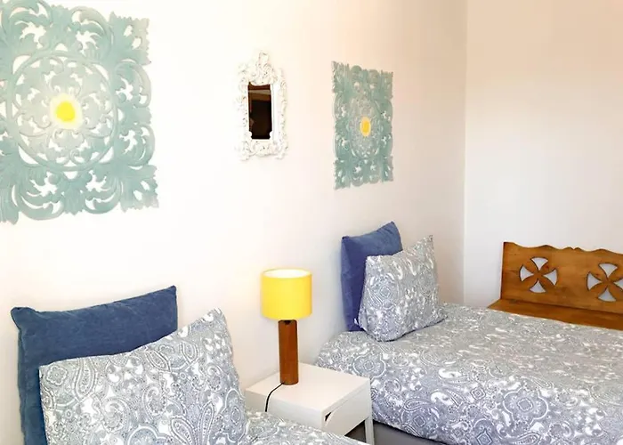 Charming Townhouse * Óbidos